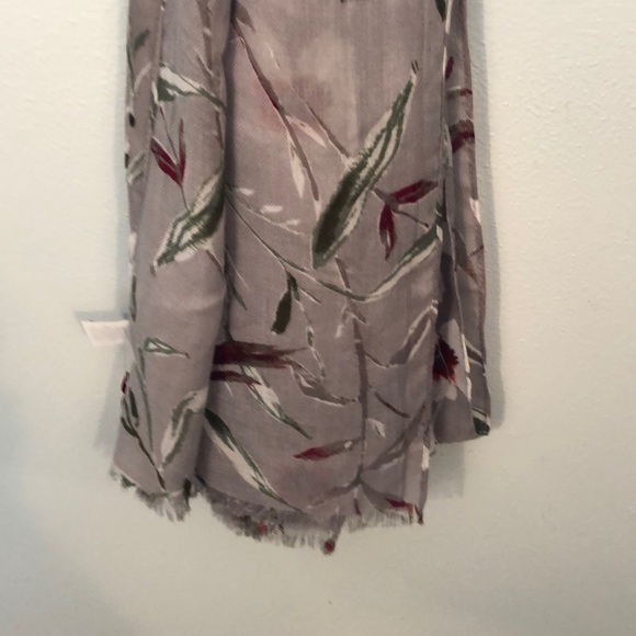 Scarf - Picture 4 of 4